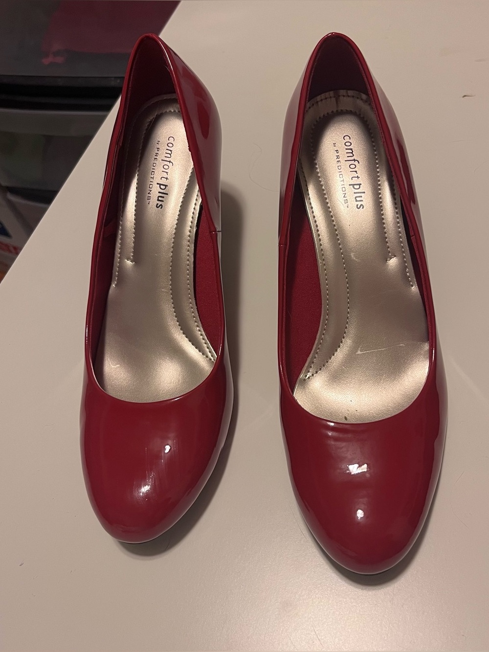 NIB- comfort plus by Predictions Red Patent Mid Heel Pumps - Picture 2 of 4